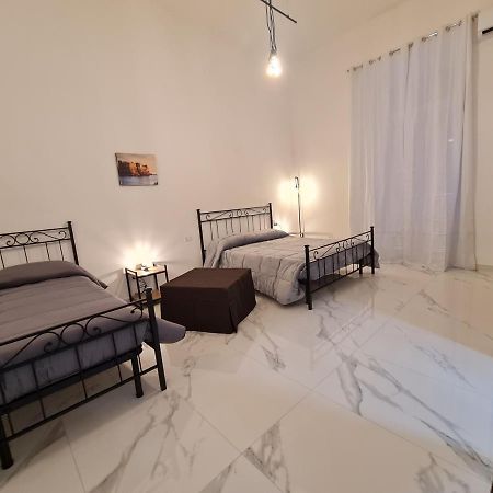 Lumacors House Bed & Breakfast Наполи Екстериор снимка