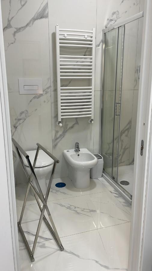 Lumacors House Bed & Breakfast Наполи Екстериор снимка