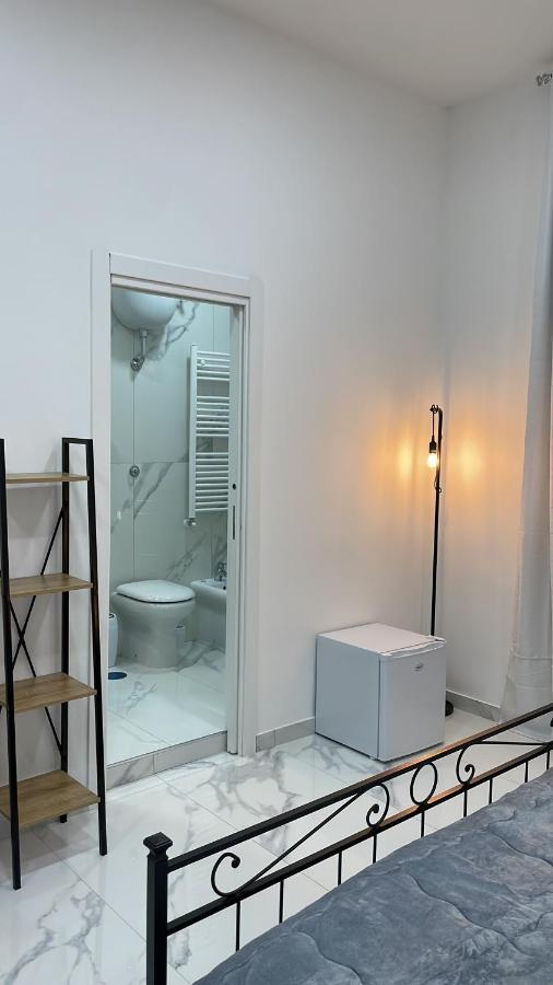 Lumacors House Bed & Breakfast Наполи Екстериор снимка